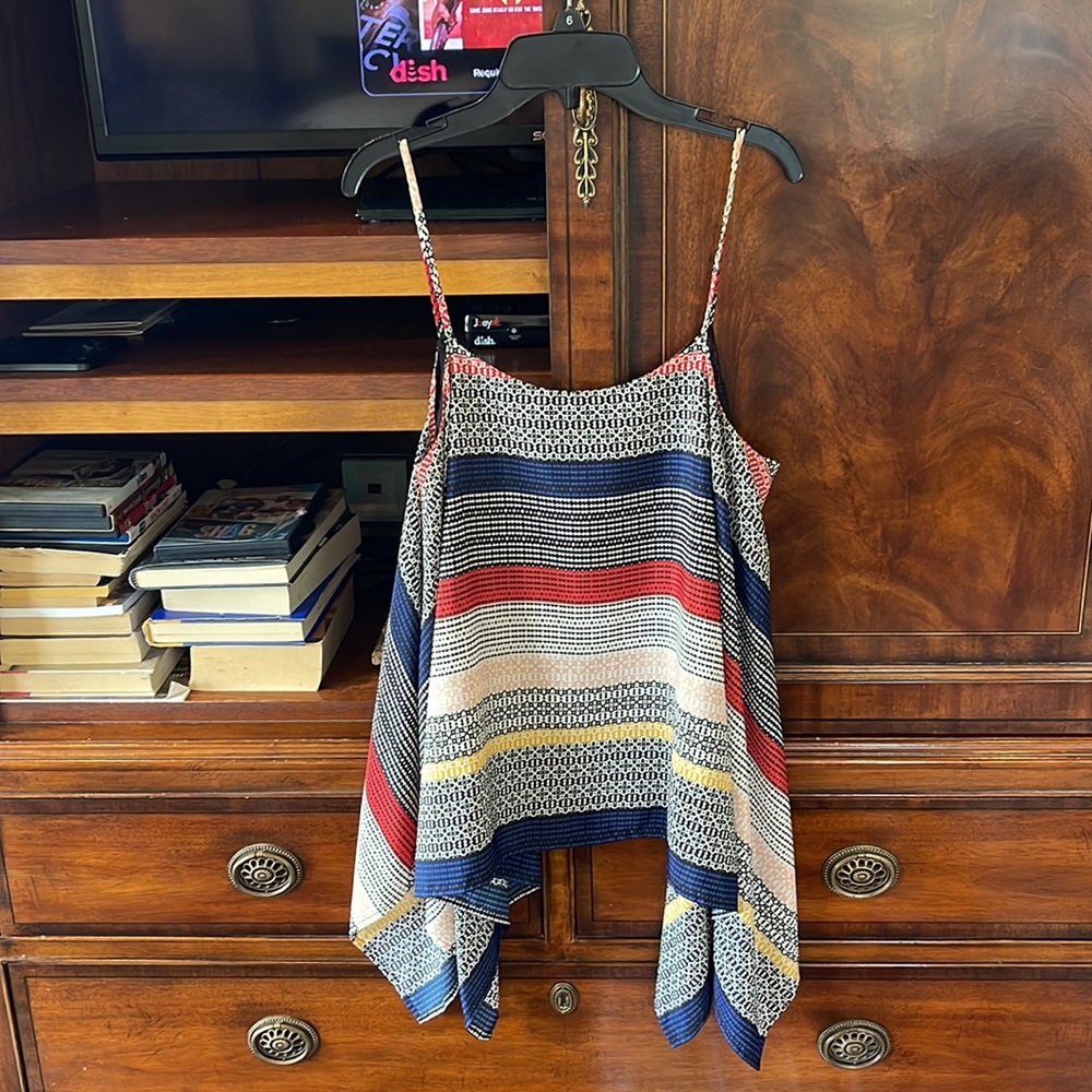 Vince Camuto tank top size medium